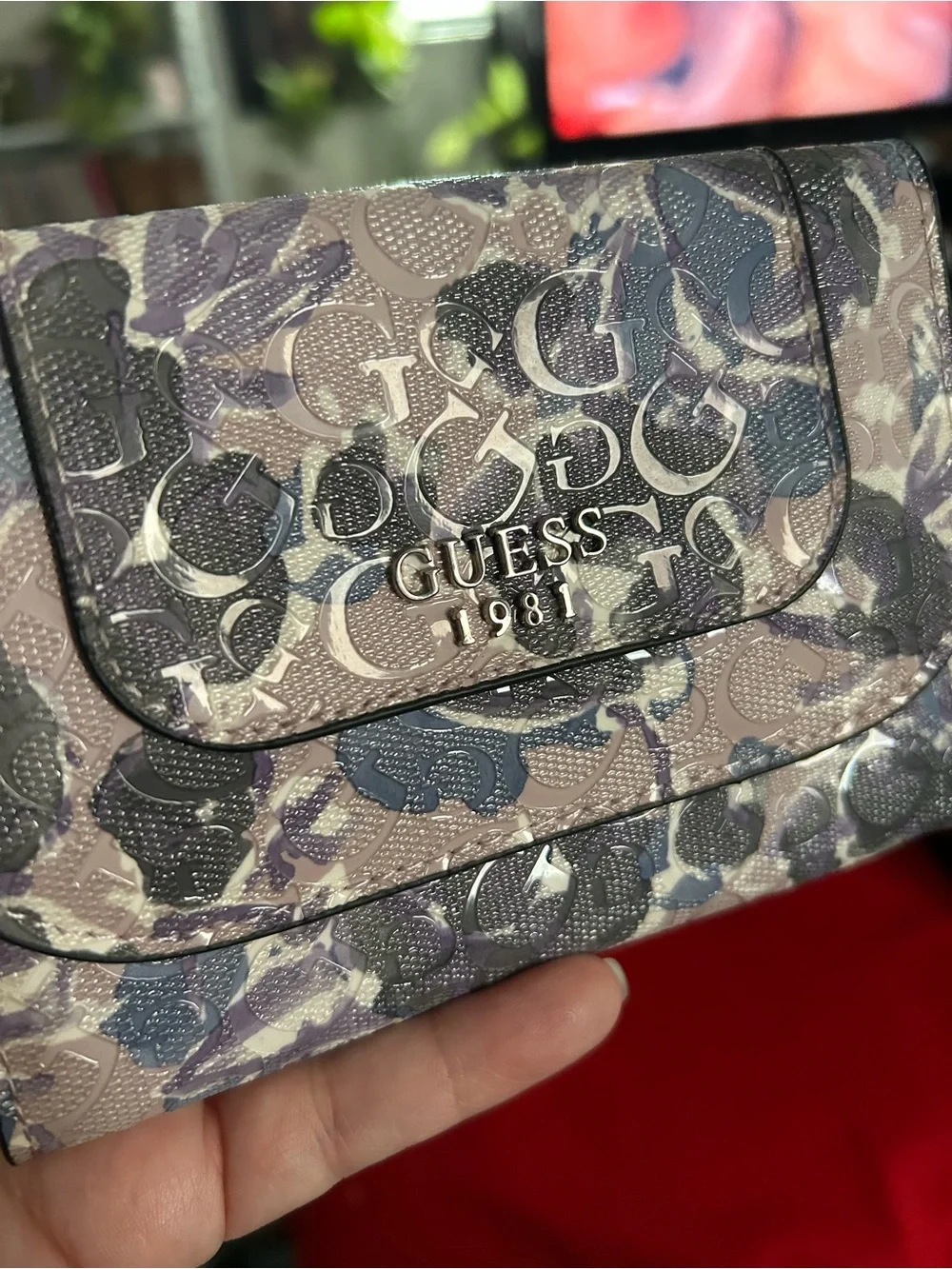 Guess Credit Card Wallet Lavender/Purple Snap Closure NWOT Never Used